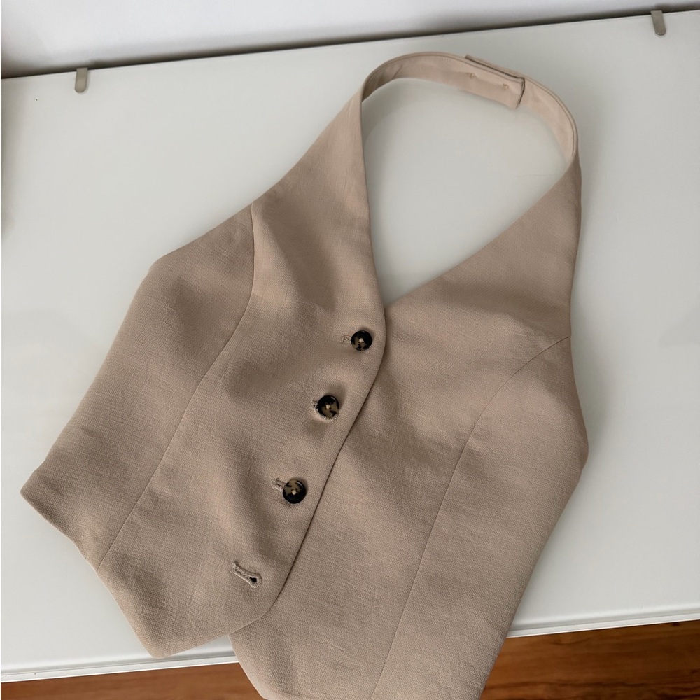 Wilfred vito vest